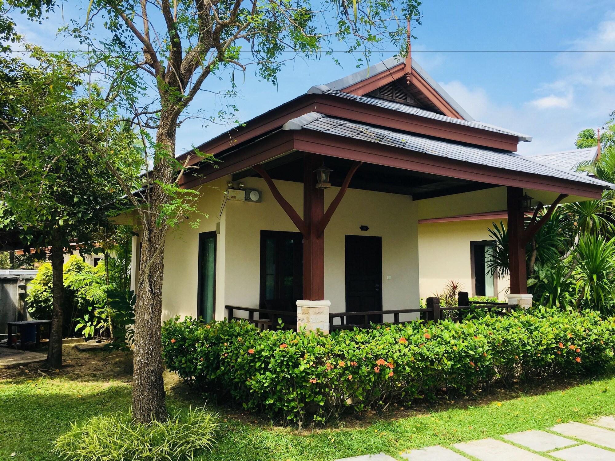 Grand Manita Beach Resort Lamai Beach  Exterior photo