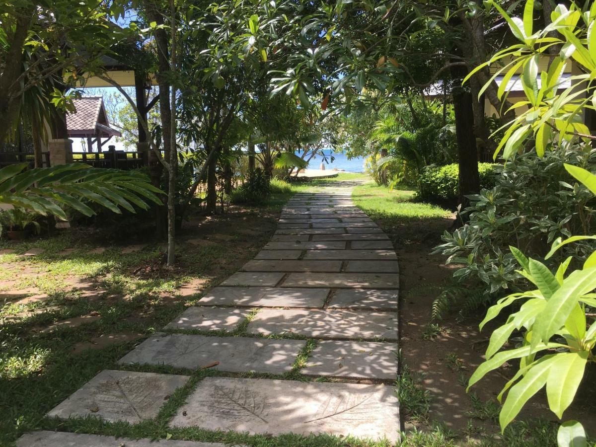 Grand Manita Beach Resort Lamai Beach  Exterior photo