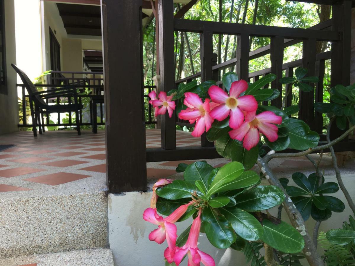 Grand Manita Beach Resort Lamai Beach  Exterior photo