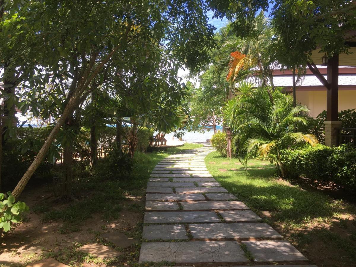 Grand Manita Beach Resort Lamai Beach  Exterior photo